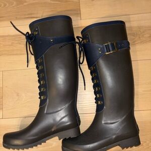 UGG Women's Dark Brown and Navy Winter Boots